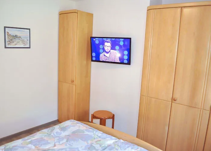 Am Rosenhain 12 Nr 03 Apartment *